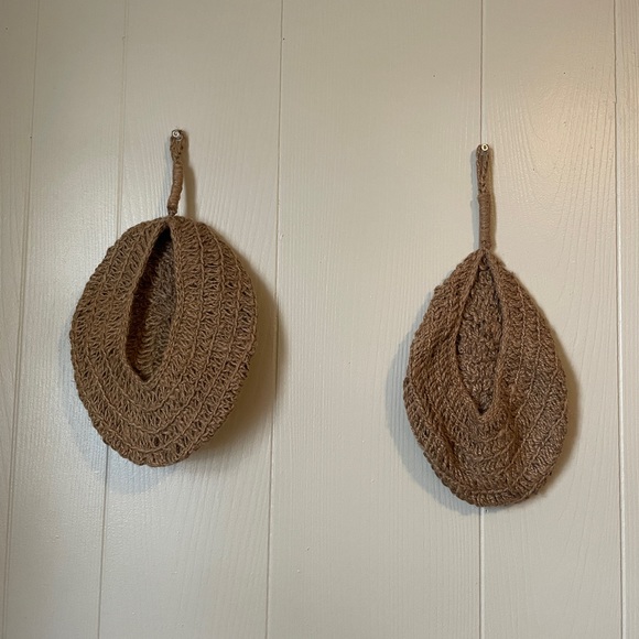 Jute basket hanging for pantry | Potato garlic onion storage | Boho wall basket - Picture 2 of 9